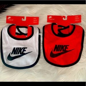 Nike Baby Bibs 0-6 mos